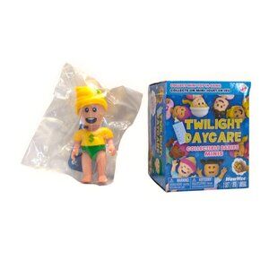 Twilight Daycare Collectible Babies Minis Wowwee Yellow & Green Standing Baby